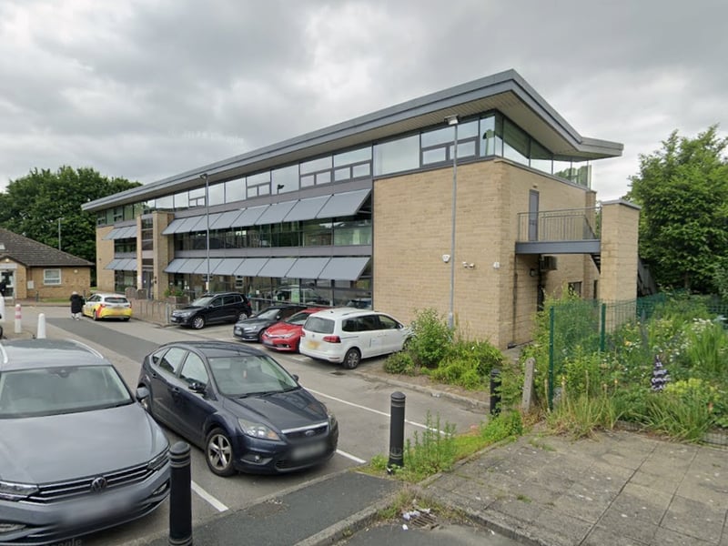 There were 437 survey forms sent out to patients at Cherry Tree Surgery in Batley. The response rate was 27%, with 118 patients rating their overall experience. Of these, 76% said it was very good and 15% said it was fairly good.