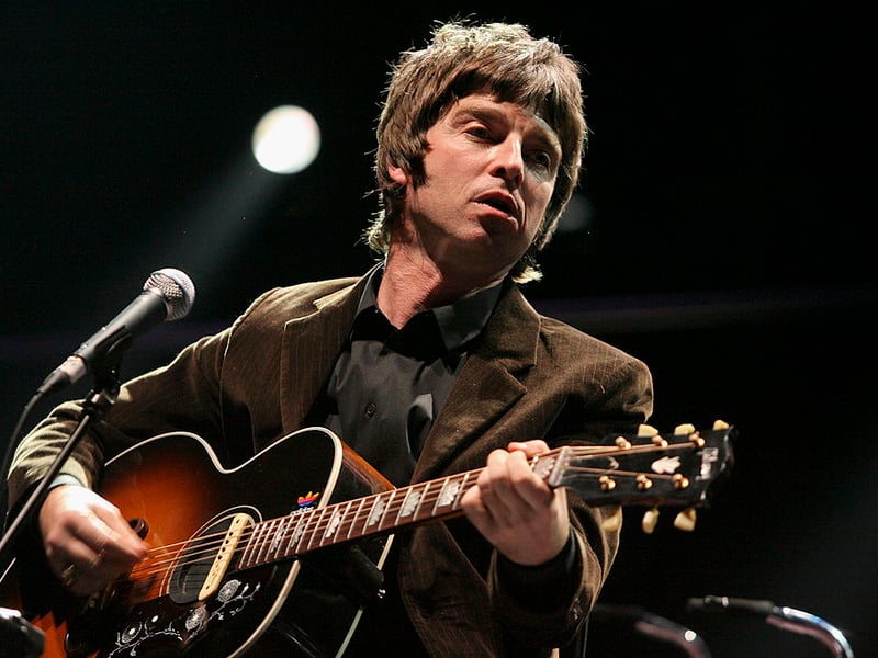 "I think it’s unsophisticated music. For unsophisticated people. Made by an unsophisticated man. Who’s giving unsophisticated orders to a load of songwriters who think they’re doing the Oasis thing."