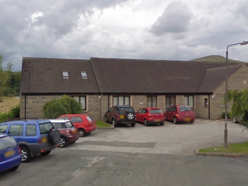There were 274 survey forms sent out to patients at Evelyn Medical Centre in Hope. The response rate was 52%, with 140 patients rating their overall experience. Of these, 82% said it was very good and 13% said it was fairly good.