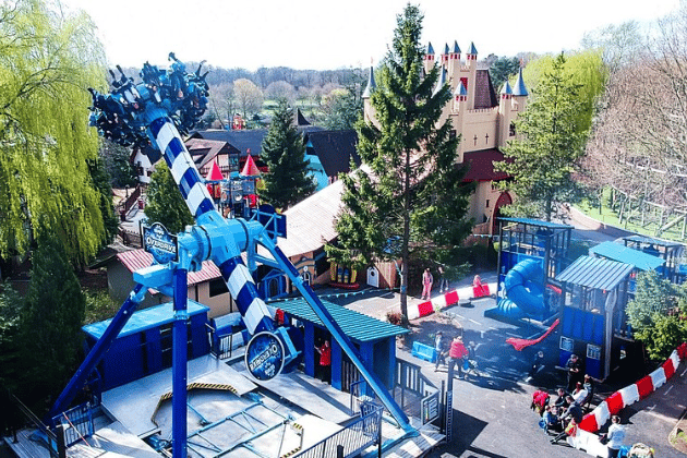 Gulliver's World in Warrington is specifically designed for families with children aged 2-13, featuring a variety of themed areas, gentle rides, and interactive attractions - but not without it's white-knuckle moments for older family members. 💰 Day Ticket Price: £26.00/Number of Rides: 32