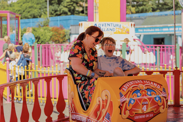 Adventure Island, located in Southend-on-Sea, offers a fantastic day out with a wide range of attractions. Known for its free admission and pay-as-you-go ride system or wristband options, it caters to all ages with thrilling rides and family-friendly entertainment right on the seafront. 💰 Day Ticket Price: £25.00/Number of Rides: 33