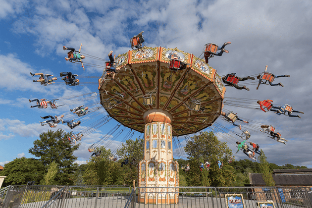Lightwater Valley Family Adventure Park in North Stainley has transitioned to focus on family-friendly rides and attractions, making it ideal for younger visitors seeking adventure without extreme thrills. 💰 Day Ticket Price: £22.50/Number of Rides: 28