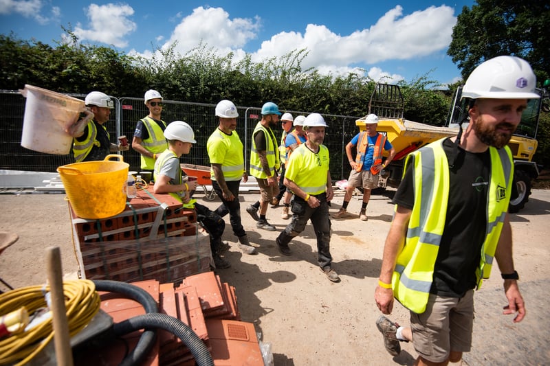 19 pictures of Nick Knowles and the DIY SOS team at Big Build project ...