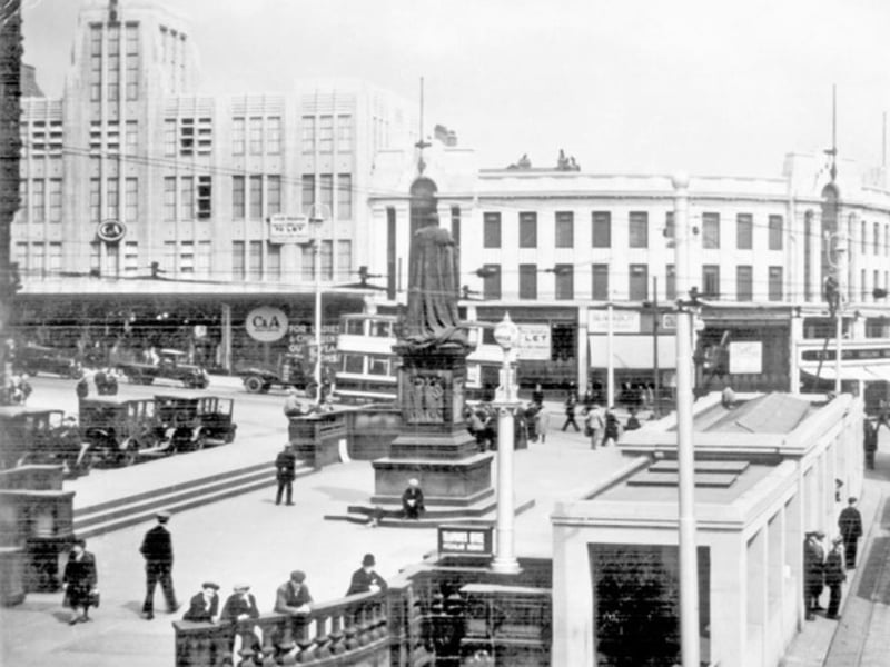 Fitzalan Square, Sheffield, looking towards C&A, on High Street, in 1938