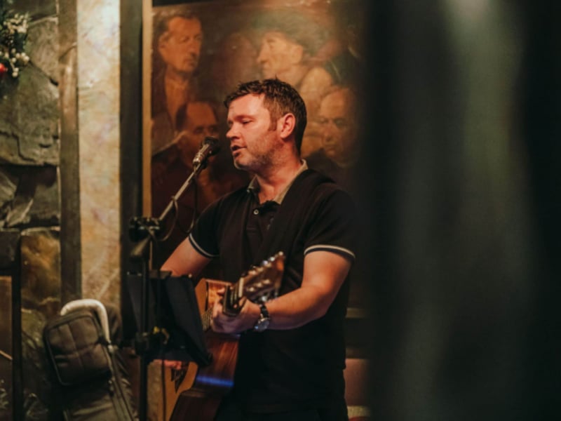 For night owls, Declan Heggarty will be presenting one of his regular Acoustic Sessions at Oran Mor on Byres Road this evening, starting at 10pm.