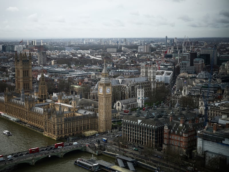 London's population is expected to rise from 8,869,000 to 9,464,000 by 2032, according to the Office for National Statistics - an increase of 6.7%.