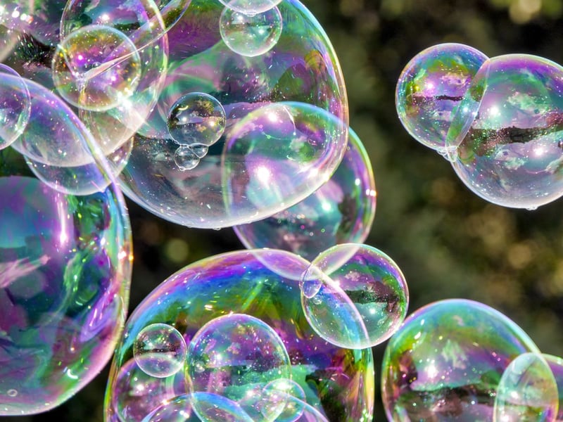 Glasgow's Riverside Museum is holding a free bubbleicious event today, from 1.30-4pm - Belter Bubbles. Bubble artists will be displaying their skills with all things soapy promising "enormous bubbles floating and sparkling in the sunlight, and cascades of mini bubbles, creating a magical atmosphere." It's free and you can just drop in whenever you fancy.