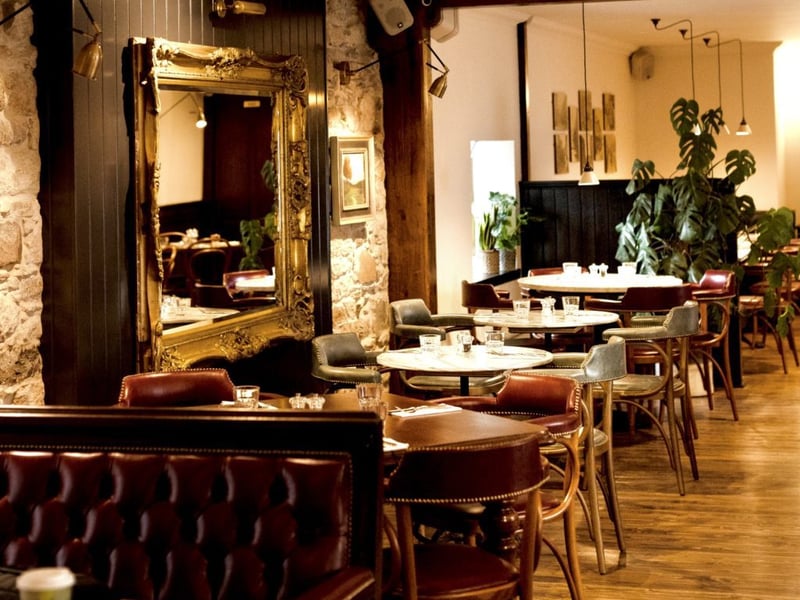 Cast from The Odyssey visited this Elgin bar and restaurant as has Sir Bob Geldof along with the rest of The Boomtown Rats.
