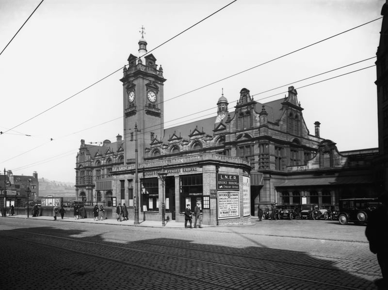 Nottingham Victoria railway station pictured in April 1927. It opened in 1900 and closed in 1967. The building was demolished, except for the clock tower, and the Victoria Centre shopping mall was built in its place.