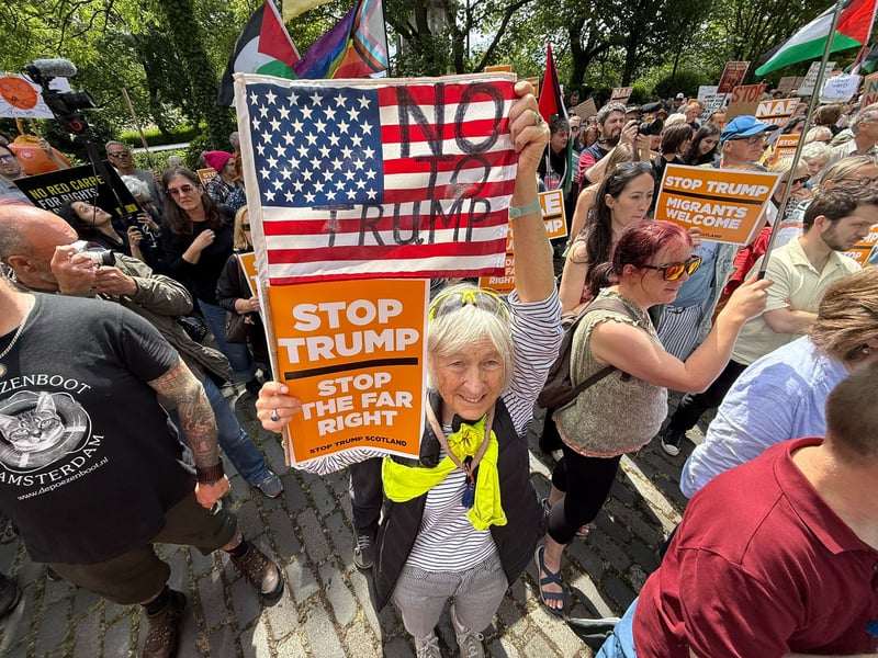 "No to Trump"