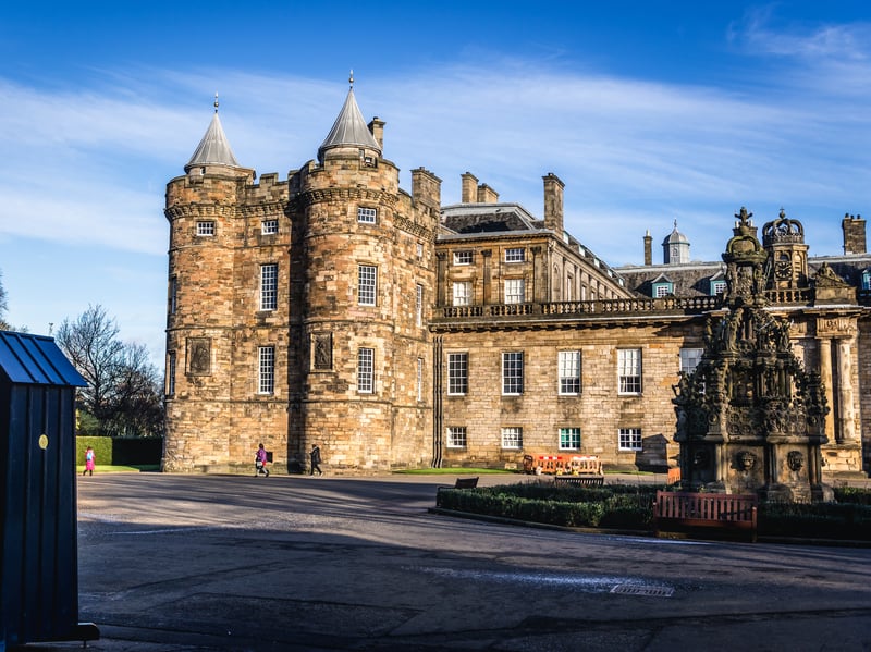 Running this afternoon and included in the Palace ticket price, you can discover past fashions at the Palace of Holyroodhouse with family dressing up sessions.