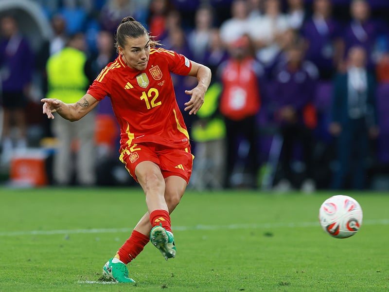The Spanish defender was the highest rated player at the tournament, with an average rating of 8.23 over her six games played, with her team keeping three clean sheets throughout the tournament before falling to England in the final.