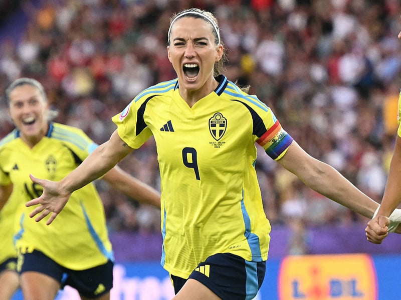 With two goals and three assists in just four games, London City Lionesses and Sweden captain Asllani was one of the most productive players at the tournament. She has an average rating of 7.96.