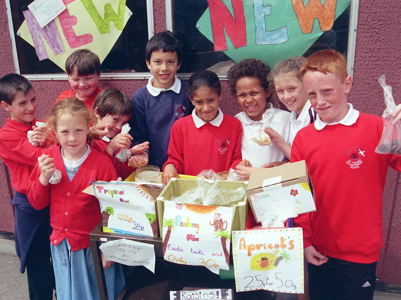 Children at Thomas of Canterbury School, Sheffield, running their own breaktime fruit and nut bar in June 1999