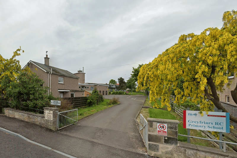 This is a Catholic primary school in St Andrews.
In the 2023/24 academic year, over 90% of its pupils were achieving at the expected level in listening & talking, while 80-90% met the other three skills targets.