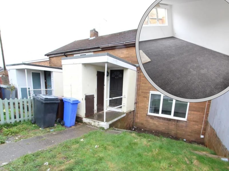 Whitehornes presents this two-bed terraced home in Constable Road, S14, which they call "perfect for first time buyers and investors." This one is a blank canvas to fill with your own personal touches, as these photos show.
- https://www.zoopla.co.uk/for-sale/details/70601714