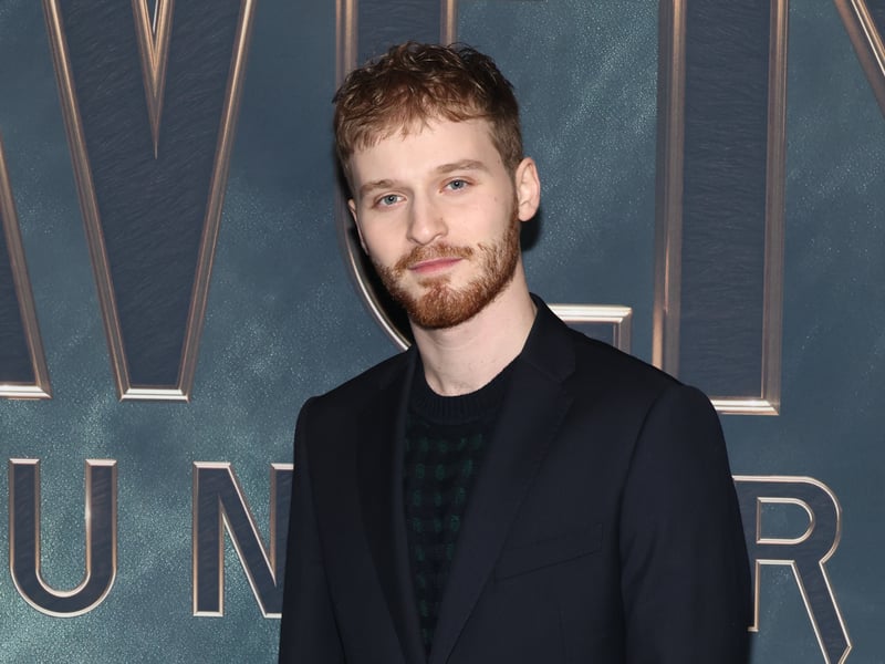 Hechinger is a contemporary, youthful choice for the role. The young actor is best known for his work in the Fear Street trilogy and HBO’s The White Lotus, making him a rising star with a unique and quirky screen presence.