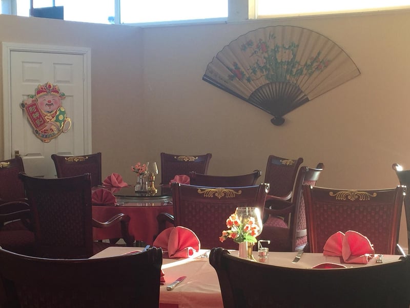 Dunsville Hong Kong Cantonese Restaurant in Doncaster has a 4.7* rating from 133 reviews. A Tripadvisor reviewer said: “Amazing meal with a personal service highly recommended. Never a bad meal at this lovely restaurant. The food is excellent and the family are friendly and extremely hard working.”