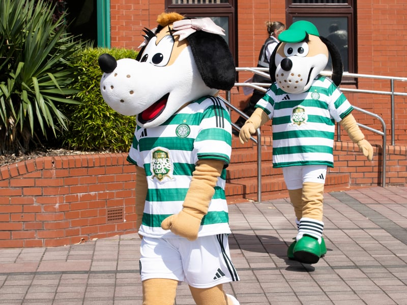 Mascots Hoopy and Hailey welcome fans to the ground.