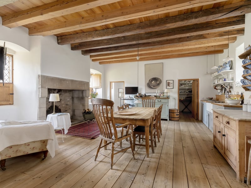 The propery was bought from National Trust for Scotland by Edinburgh architects Kristin Hannesdottir and Nick Groves-Raines, who have revealed the building's historical essence while creating a comfortable home. 