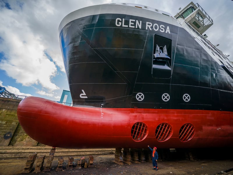 The propellers and drive shaft on the Glen Rosa being polished to a high shine. Picture: Jane Barlow/PA Wire 