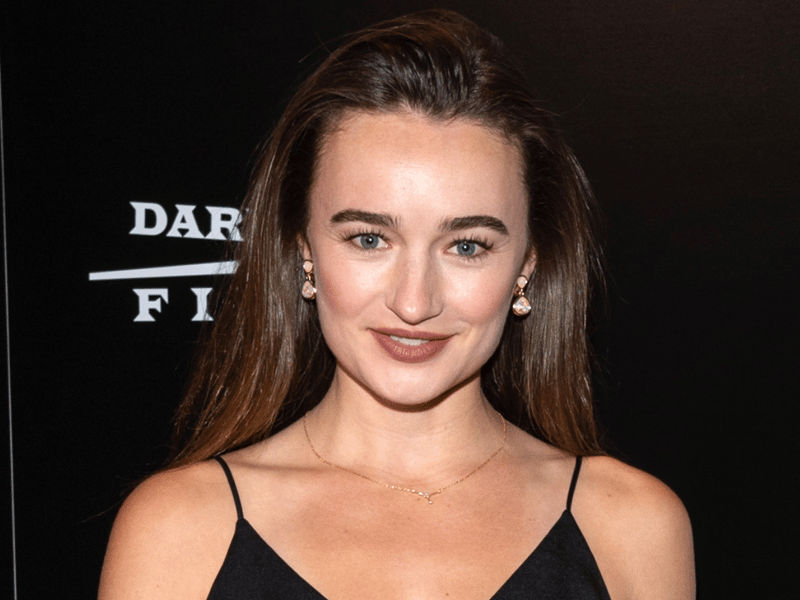 Actress Kelley Mack, best known for her role in the hit series The Walking Dead, has died aged 33 after a battle with a rare cancer.