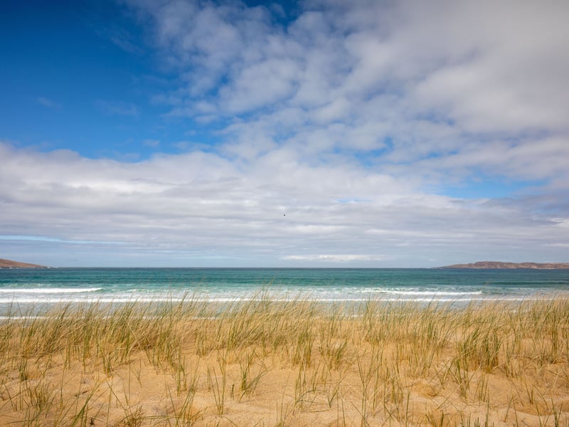 Scarista Beach in Harris, Scotland, ranked second with 90.50 per cent of reviews (200 out of 221) rating it five stars. Less than six miles from Luskentyre Beach, it is rated as the best place to visit on the Isle of Harris. This white sandy beach speckled with seashells lies on the southwestern coast of South Harris and looks out into the Atlantic Ocean. 