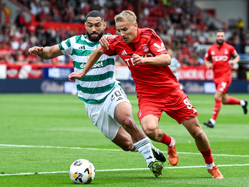 A couple of nice breaks down the left in the first half but was largely kept in check by the Celtic defence. Came off for Morris. 5