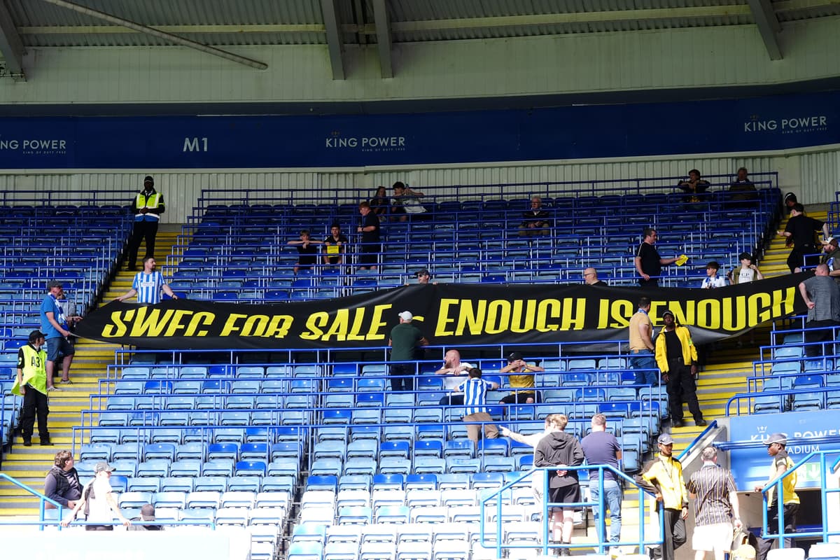 Swfc Protesting Empty seats and a flyover: 24 remarkable photos as Sheffield Wednesday ...