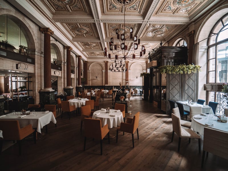 Piazza Italiana in London is a beautiful Italian restaurant, known for its magnificent decor. The restaurant also prides itself on seasonal ingredients, an epic wine list and unique dishes.