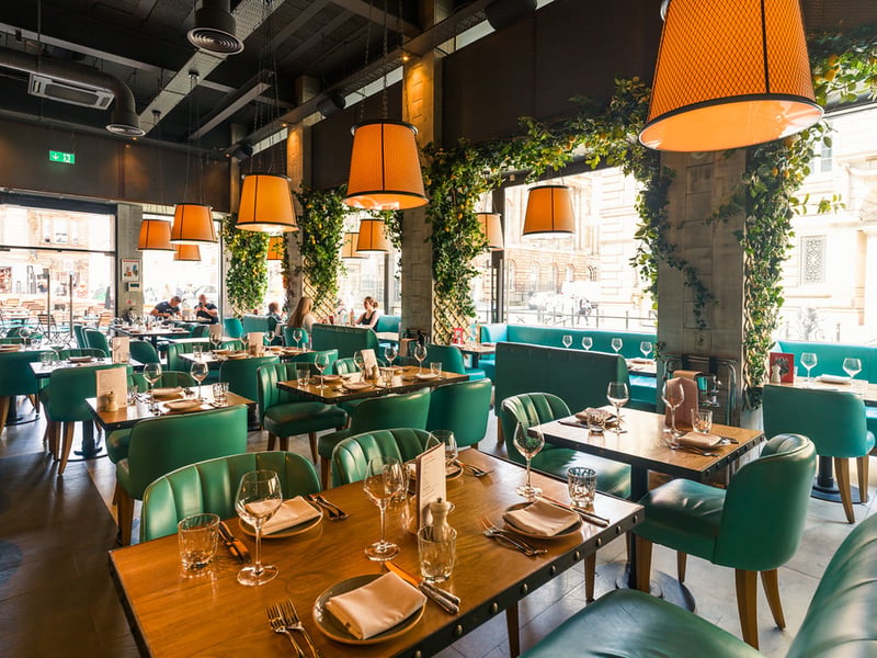 With a few locations in the UK, Riva Blu is a stylish Italian restaurant, with dishes made from fine ingredients. 