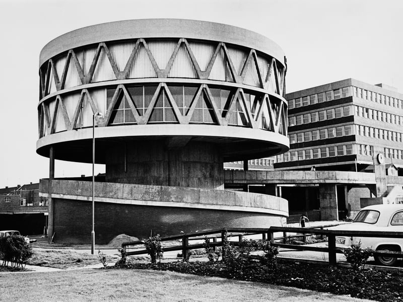 La Ronde nightclub, also known as Eleanor Rigby's, and the neighbouring Forum House, in Billingham, Stockton-on-Tees, were demolished in 2006. The distinctive circular nightclub was built in 1968 and had its admirers, but others regarded it as a hideous abomination of a building.