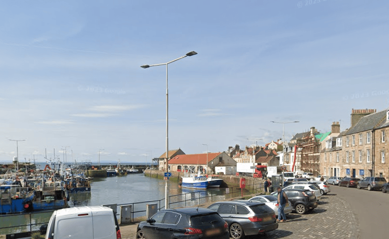 Pittenweem is a fishing village and civil parish in Fife. You can visit St. Fillan's Cave and even enjoy the Pittenweem Arts Festival in August. The village received five stars for scenery, attractiveness as well as peace and quiet. 