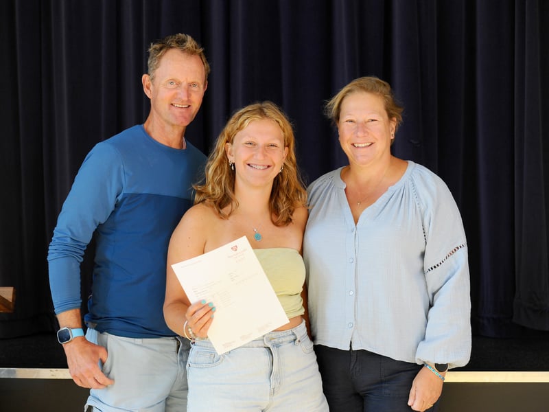 Students from Portsmouth High School in Kent Road, Southsea, collected their GCSE results.
Pictured is: Thea (16) with her mum and dad Antonia and James.
Picture: Sarah Standing (210825-3033)