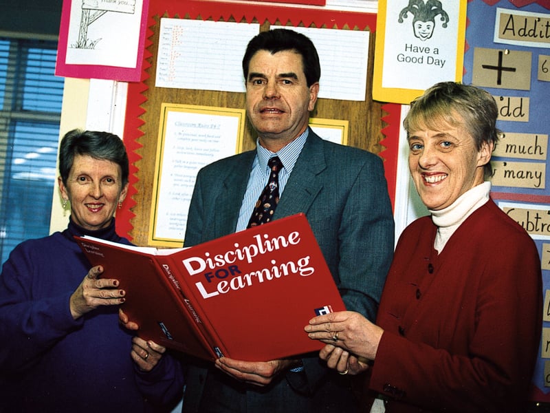 Headteacher Ronnie Summers with teachers June Kidston and Margaret McPherson at Hailesland Primary School, Edinburgh, in 1996, with the new Discipline for Learning folder