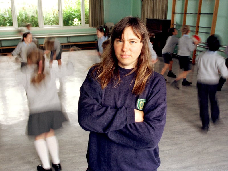 Teacher and novelist Elke Kammer at Comiston Primary School, Edinburgh, in 1999
