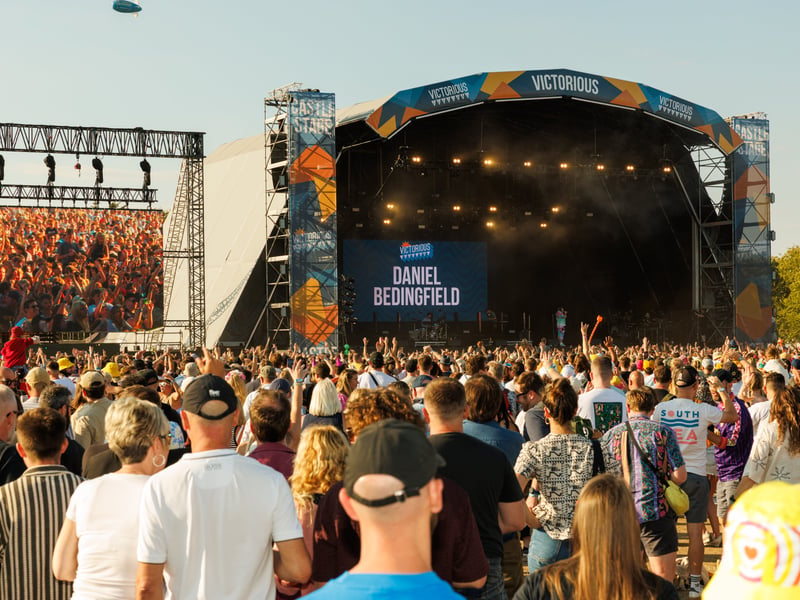 Huge crowds watch Daniel Bedingfield
Picture: Marcin Jedrysiak