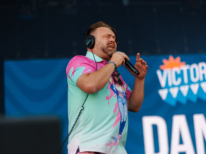 Daniel Bedingfield wows the crowds at Victorious
Picture: Marcin Jedrysiak