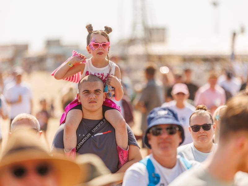 Fans Enjoying performance of Harvey Jay Dodgson Picture:Marcin Jedrysiak