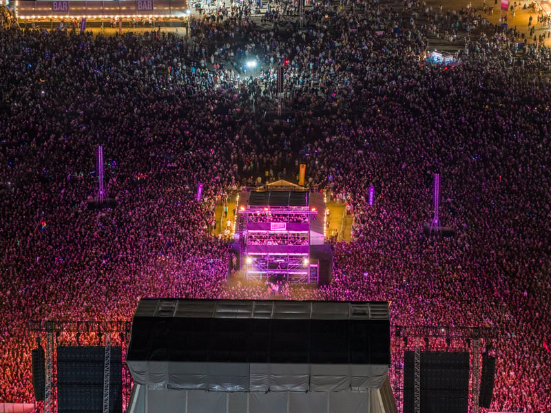 Pictured: Victorious Festival 2025 Drone pictures during Kings of Leon performance 
Picture:Marcin Jedrysiak