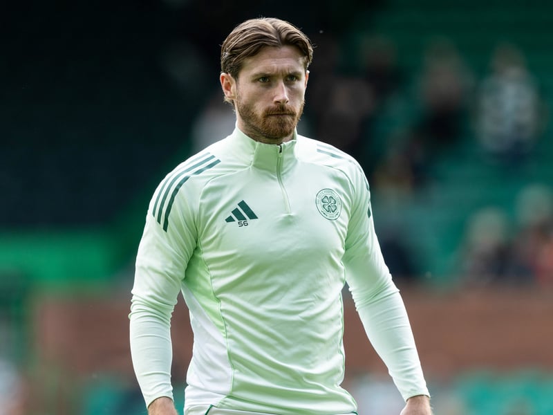Very solid defensively and ran up and down his flank all night. Soldiered on in pain after a second-half knock before making way for Donovan on 105 minutes. 6