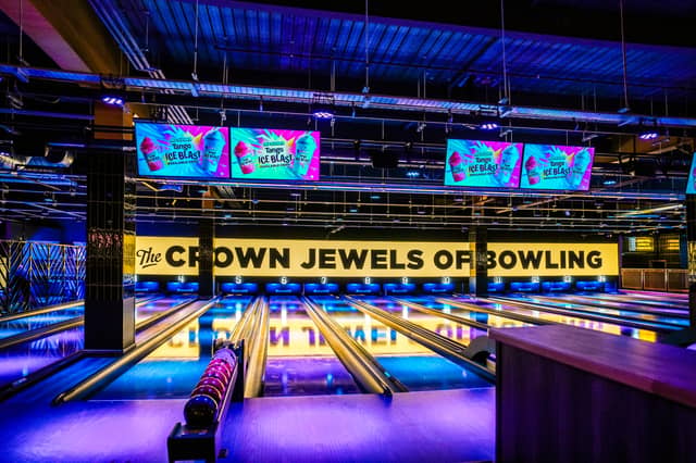 King Pins, a state-of-the-art bowling and entertainment destination, has officially opened their doors at a new site in Leeds White Rose Shopping Centre.