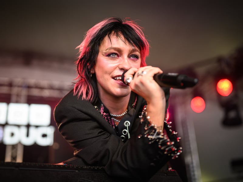 Singer-songwriter Beth McCarthy is making her mark with her authentic and heartfelt pop-rock songs. Her powerful vocals and relatable lyrics make for a genuinely moving live performance. 📍 The Garage, 490 Sauchiehall Street, Glasgow, G2 3LW
