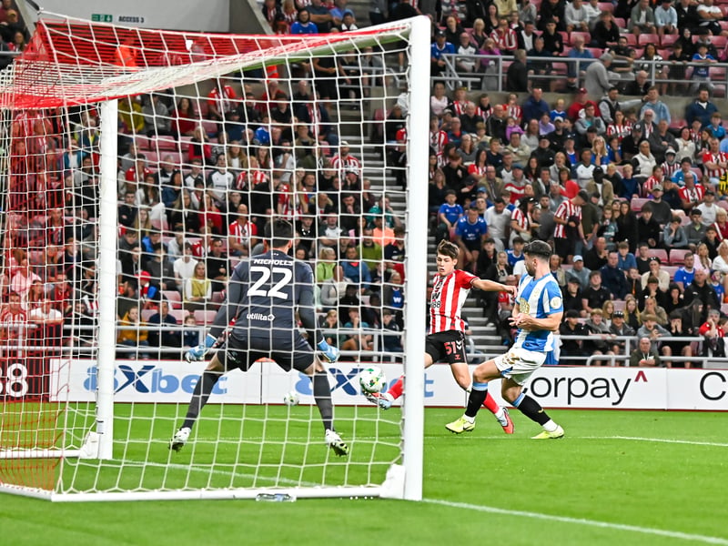 The ever-growing versatile Jenson Jones started on the right-hand side of Sunderland's attack. Usually plays at full-back or sometimes in midfield. In the second half, Jenson Jones moved to right-back. Didn't do much wrong on a tough evening for Sunderland and played a nice flick for his side's only goal of the evening. 6