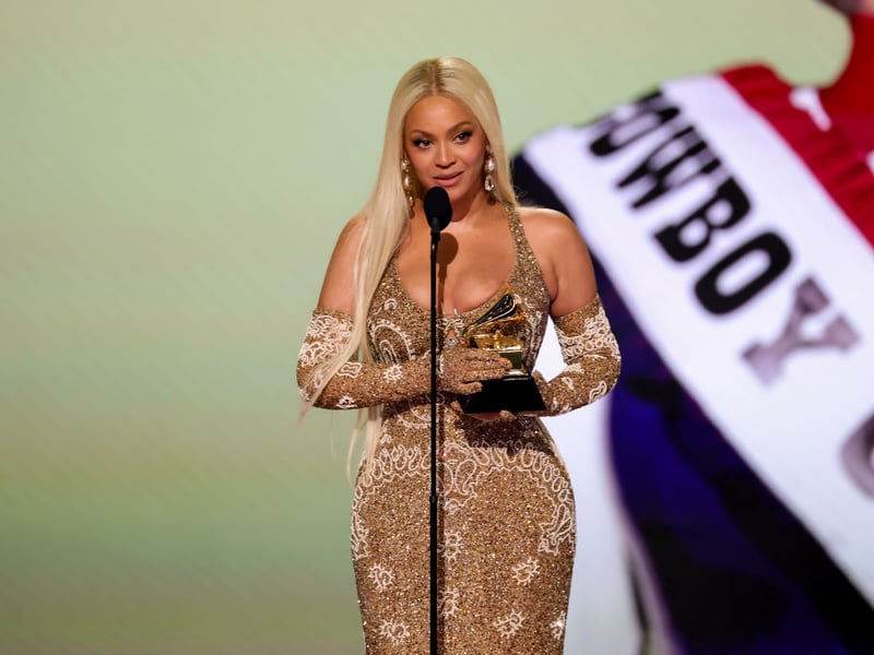 They may be painted as rivals in the press, but Taylor Swift and fellow pop superstar Beyonce are apparently good friend - few others could hope to understand their respective lives. In fact, Taylor has called Beyonce "a guiding light". Could she be guiding her to her wedding? The bookies reckon it's unlikely - with odds of 66/1.