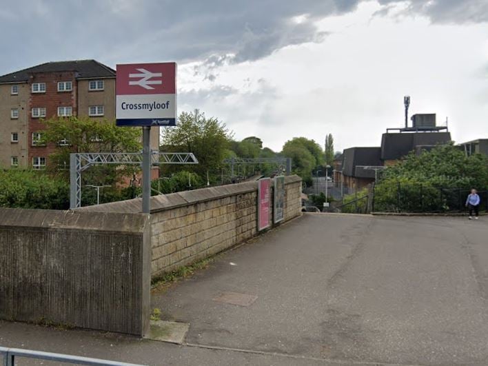 Legend has it that this area on the south side of Glasgow has Mary, Queen of Scots to thank for its fantastic name. She was supposedly travelling to the site of the Battle of Langside when a fortune teller offered to tell the queen her fate if she would 'cross her loof (palm) with silver'.
