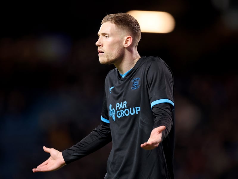 Gibson was rested for Tuesday’s Carabao Cup defeat against Wrexham with an ankle issue. The 25-year-old could, however, be back in contention for the Lilywhites this afternoon. 