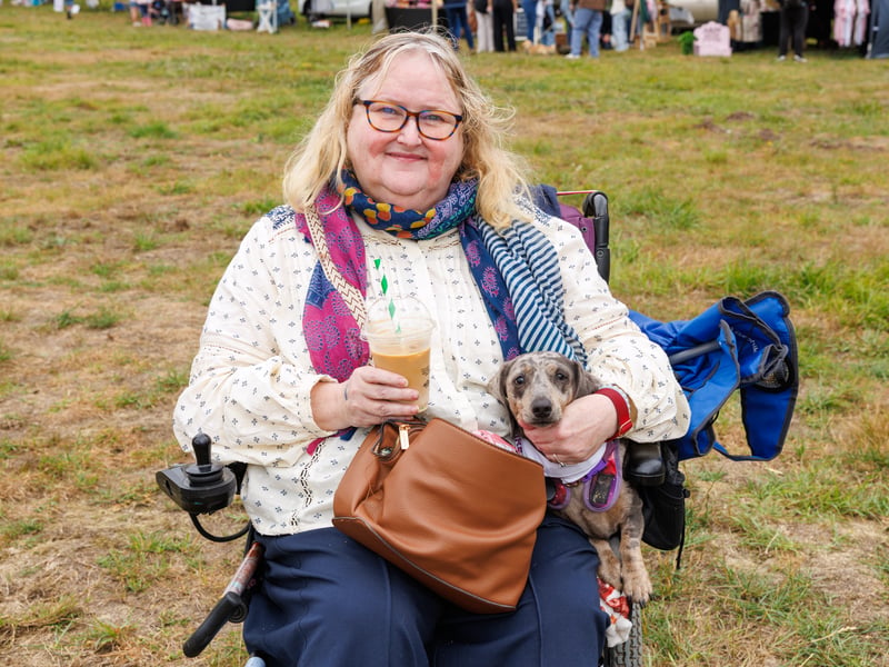 Adorable dogs and proud owners flocked to a popular Dachshund festival in Hampshire.