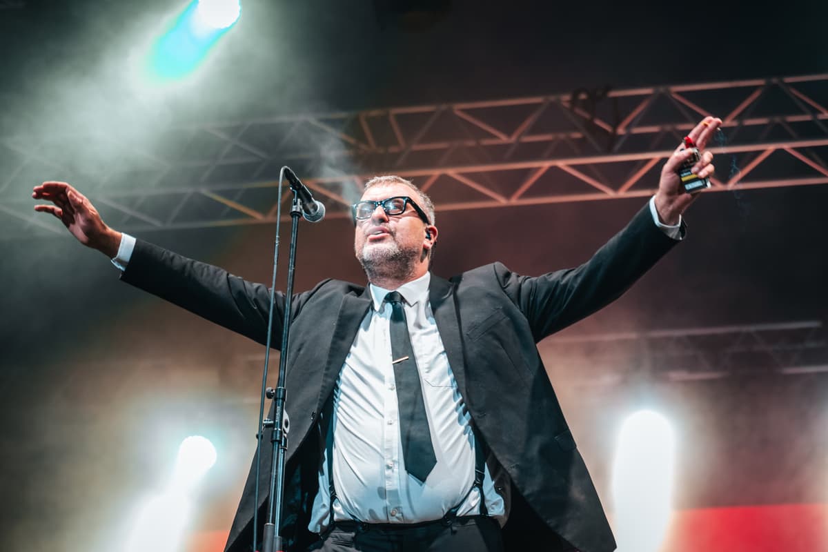 Reverend and The Makers debut single 'UFO' ahead of new album - when you ...