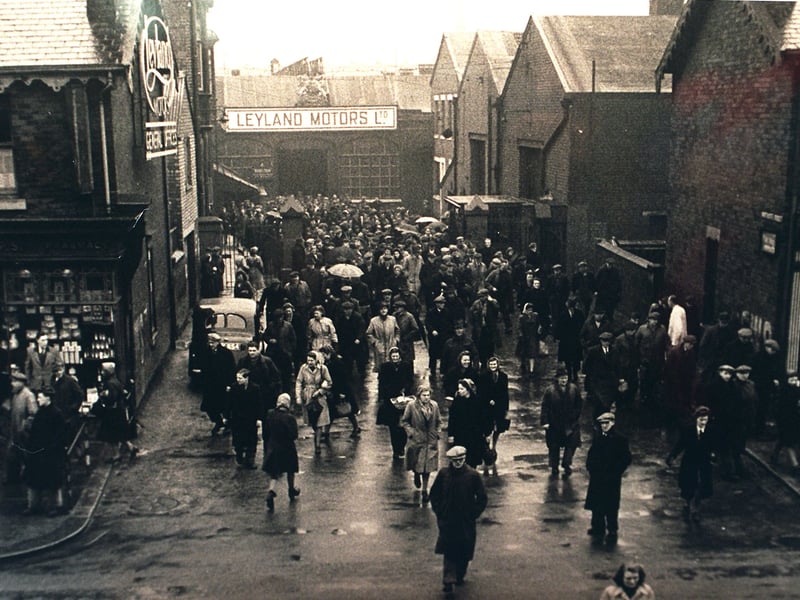 Leyland Motors formed by James Sumner and the Lancashire Steam Motor Co. Photo shows an early scene which was used in an exhibition